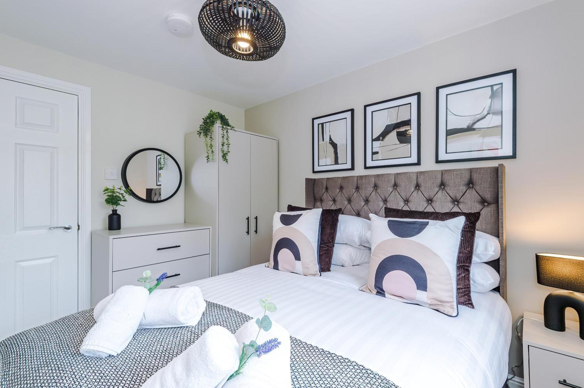 New! Stunning 3-Bed Home In Chester By 53 Degrees Property, Ideal For Groups, Free Parking! Eksteriør bilde